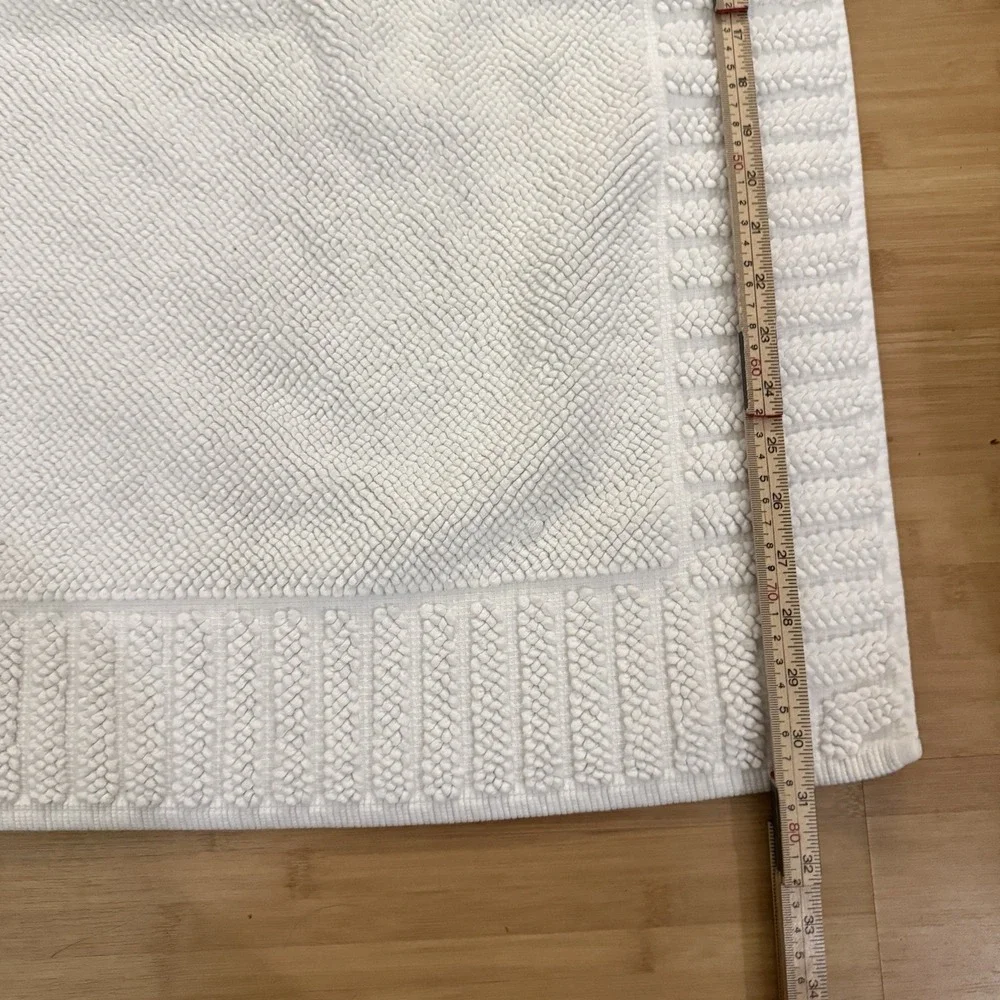 Serena and Lily Guerneville Bath Rug,  20 x 31 white plush elevated